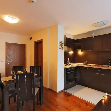 Grand Montana شقة فندقية بانسكو