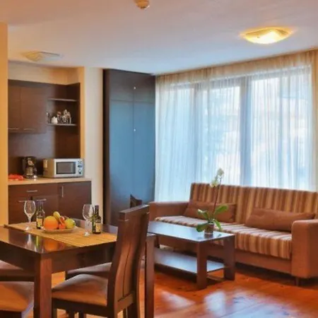 Apartmanhotel Grand Montana 2*