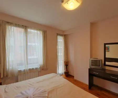 Grand Montana Апарт-отель 2*