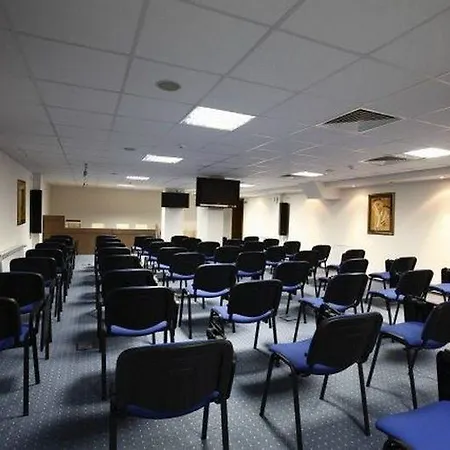 Апарт-отель Grand Montana 2*