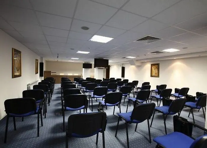 Апарт-отель Grand Montana 2*