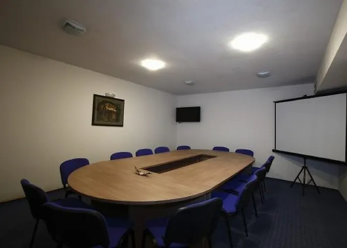 Grand Montana Апарт-отель 2*